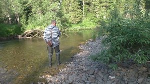 72 Серия Поймал 20 Рыб Хариус на Рыбной Яме Удочка Поплавок Тайга