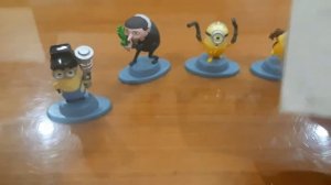 Распаковываем миньоньонов от Маттел