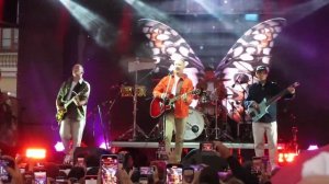 «Хлопай ресницами и взлетай», – Братья Грим (GRIMROCK).