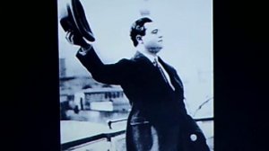 Beniamino Gigli, tenor: (LEONCAVALLO) "Vesti la giubba (On with the motley)" from I Pagliacci (1934