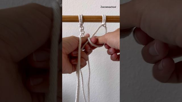 Соединение цепочек петельных узлов квадратным узлом #макраме #урокимакраме #diy #macrame