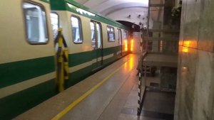 ПРИБЫТИЕ И ОТПРАВЛЕНИЕ "ЮБИЛЕЙНОГО" Невско-Василеостровская линия метро Санкт-Петербурга.