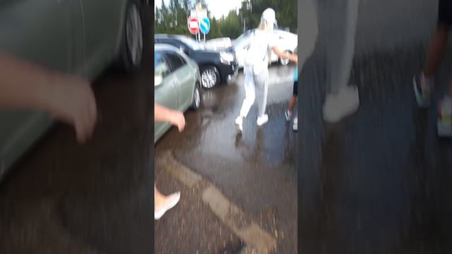 pov: мы с подругой хотели провести время без приключений