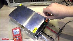 Блок питания 12В 83А для проверки автомобильных усилителей