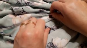 Обработка разрезов платья. Как закрепить разрез.mp4