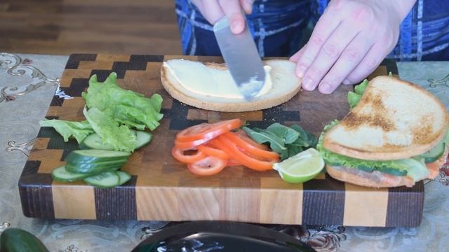 Сэндвич с лососем 2 версии.