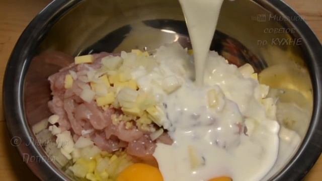 РУБЛЕННЫЕ ОЛАДЬИ ИЗ КУРИНОЙ ГРУДКИ С СЫРОМ. Простой РЕЦЕПТ КУРИНЫХ ОЛАДЬЕВ из серии БЫСТРО и ВКУСНО