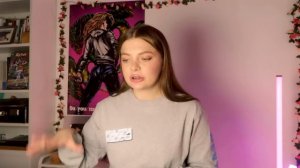 Юля Финес в СИЗО в Армении. Обрили налысо. Снова вышла в окно.