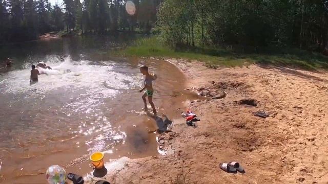 Зелёное озеро, Луга,июнь 2021 смотреть онлайн