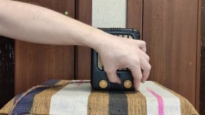 ФМ приёмник в старинном карболитовом репродукторе