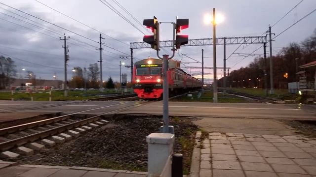 Электропоезд эд4м-0406 Сообщением Павловск Санкт-Петербург Прибывает на станции Царское Село смотреть онлайн
