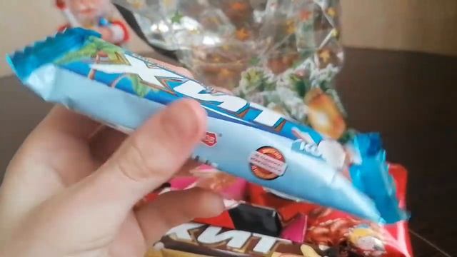 Распаковка новогодних сладких подарков!!!
