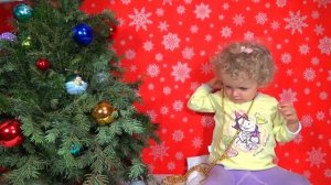 Наряжаем елку 2016 Наряжаем живую ёлку 2016 Наряжаем Новогоднюю ёлочку Нарядная ёлка