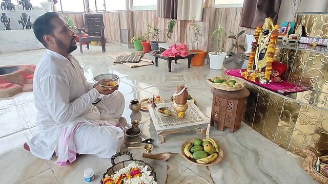 Церемония Пуджи в благоприятный день Экадаши смотреть онлайн