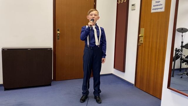 « Этот прекрасный мир» автор Роберт Рождественский, Музыка Виктор Чернышёв. смотреть онлайн