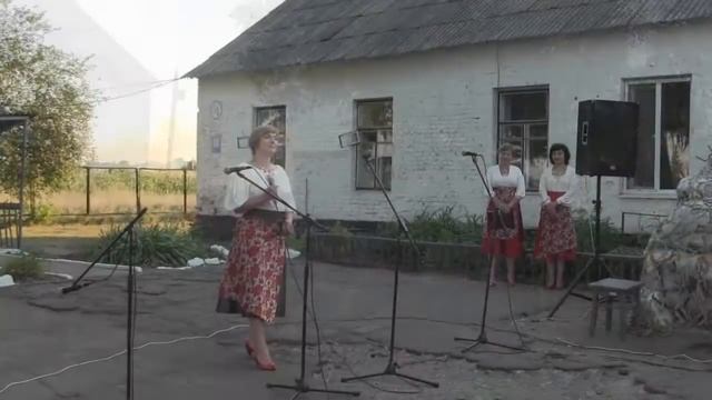 Тріо "Обереги" та ансамбль "Ярмарок" дали концерт для військових смотреть онлайн