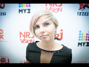 Полина Паровозова -- Try (Pink cover)