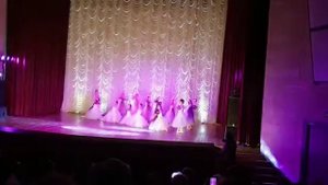 Танец "вальс" ?