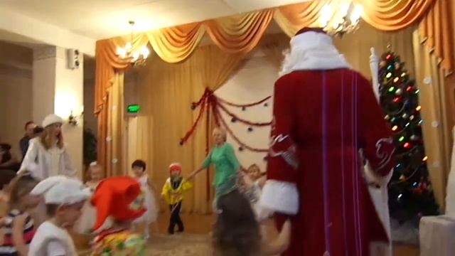 Новогодний хоровод)