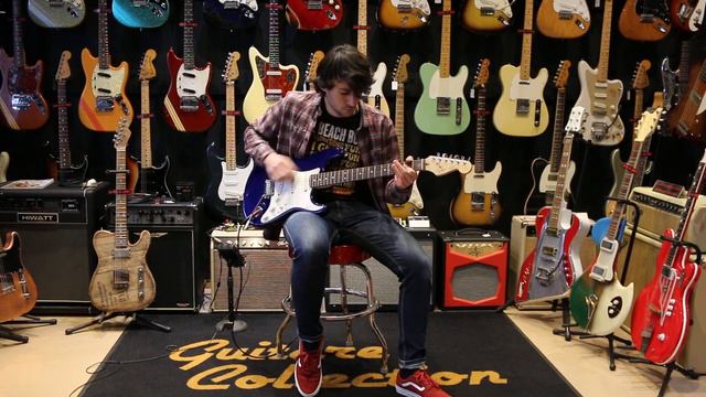 Fender Stratocaster Midnight Blue from 1993 смотреть онлайн