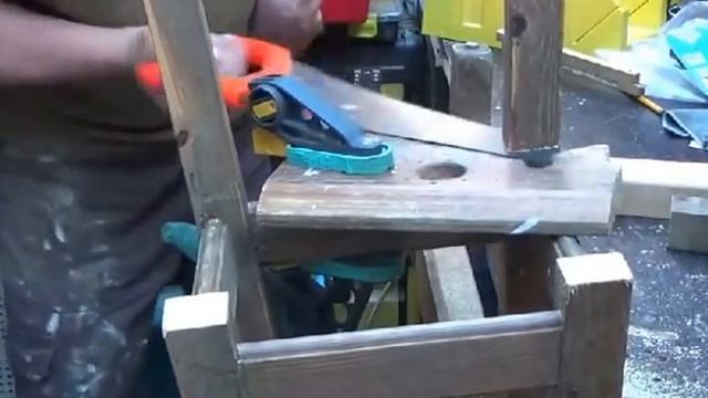 КАК укоротить барный стул.