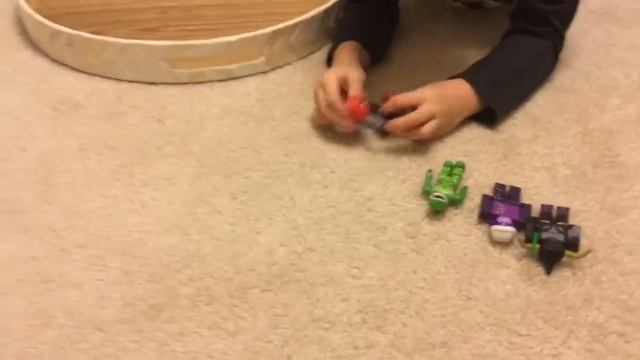 ROBLOX and Monster Jam Blind Bag Haul смотреть онлайн