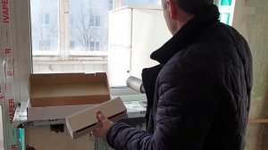Устанавливаем приточный клапан в панельном доме. Обзор приточного клапана.