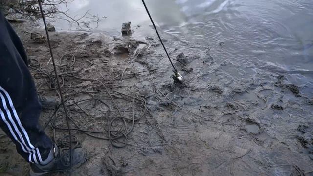 Мы подняли со дна гигантскую жуткую находку, где затонул самолет во время магнитной рыбалки