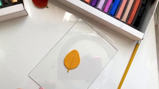 Осенний листик из полимерной глины смотреть онлайн