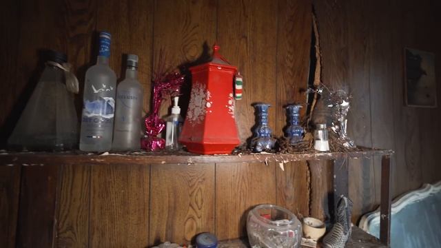 Untouched Abandoned African American Home - Very Strange Disappearance! смотреть онлайн