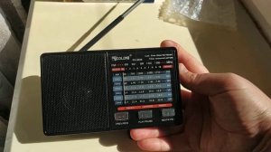 Радиоприемник Golon RX-8866BT + солнечная панель 70W