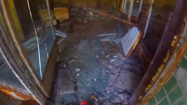 СТАЛК  ЧТО БУДЕТ ЕСЛИ ИСКУПАТЬСЯ В РЕКЕ ПРИПЯТЬ Побег от Мутанта в подвале медсанчасть 126