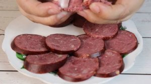 Деликатесы нашего городка!!! Колбаса из медведя.