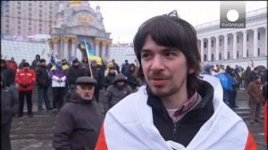 Евромайдановцы заблокировали правительственный квартал newsdaily.com.ua