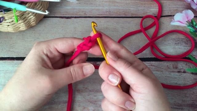 Как связать воздушную петлю крючком/Уроки амигуруми смотреть онлайн