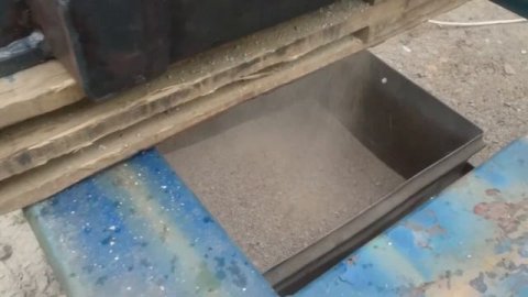 Молотковая дробилка М. Тестовый запуск. Дробление щебня.