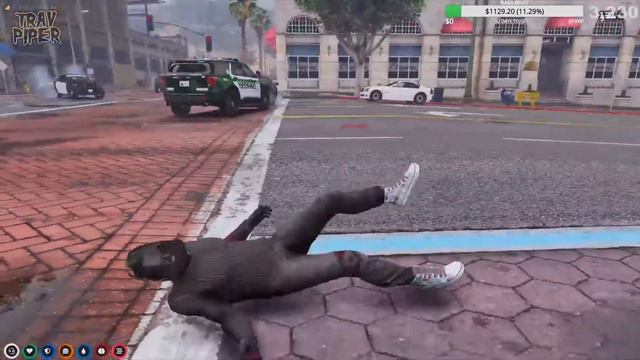 GTA 5 Roleplay- JP hold up a police officer then Officer Uno gets yeeted April sues for slander смотреть онлайн