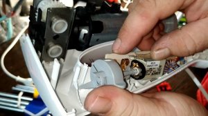 Ремонт миксера BOSCH 350W не переключается скорость, работает только на полную мощность.