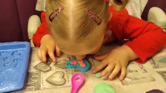 Набор Play Doh Фабрика печенья / Готовим печенье из пластилина Плей До / Cookie creations Play-Doh смотреть онлайн