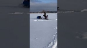 Мотобуксировщик БТС и глубокий снег