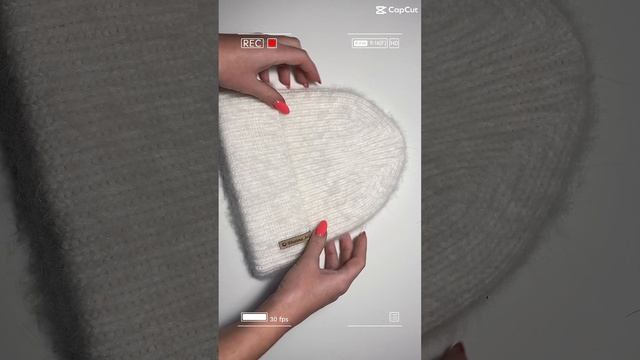 Связать пушистую шапочку из пуха норки самостоятельно. Видео мастер-класс уже в моем профиле ? смотреть онлайн