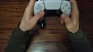 Распаковываем контроллер Dual Sense для PS5... (Анбоксинг / распаковка DualSense для ПС5)