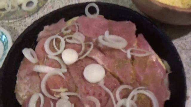 Мясо по-французски: эконом-рецепт смотреть онлайн