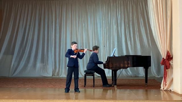 Иван Сапрыкин Джон Уильямс Список Шиндлера ф. Шуберт Пчелка