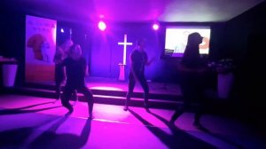 Крутой молодёжный танец!!!???