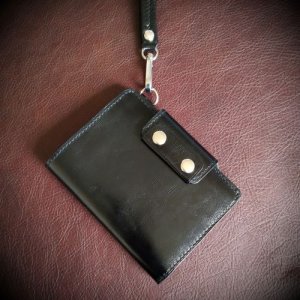 Мужской кошелек с ремешком своими руками. Men's wallet with a strap with their own hands.