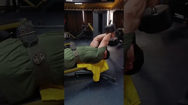 Как накачать мышцы спины