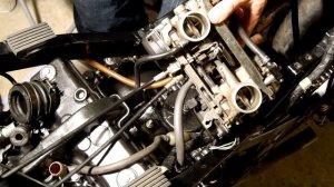 Полная переборка Kawasaki GPZ500S Часть 4: Охлаждение.