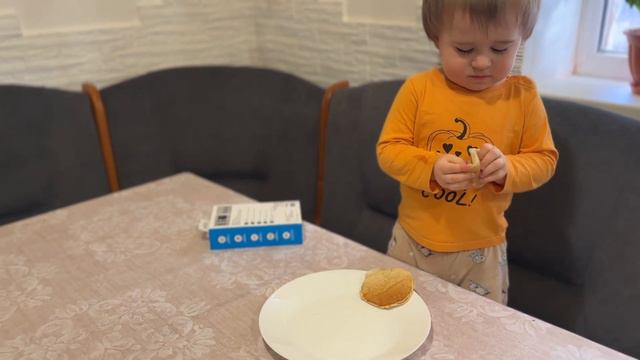 Рецепт панкейків від Артема. Знову взялися за те саме😉 смотреть онлайн