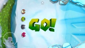 Одна из лучших игр на телефоне на четверых